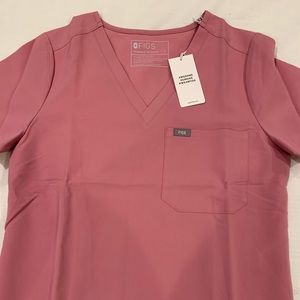 Figs Chalk Pink Catarina Scrub Top